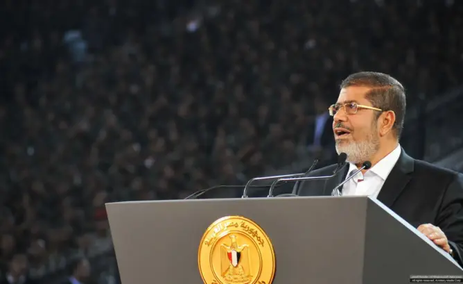 محمد مرسي.. الإنسان النادر في تاريخ السياسة