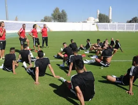 بعد حضوره لنهائي أبطال أوروبا.. رونار يقود معسكر الأسود
