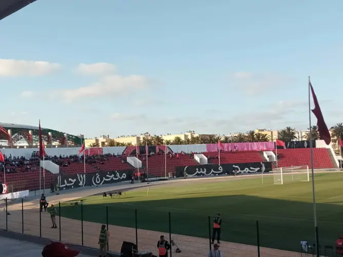 “مفخرة الأجيال”.. عنوان احتفالية شباب المحمدية بمباراة لتكريم “فرس”