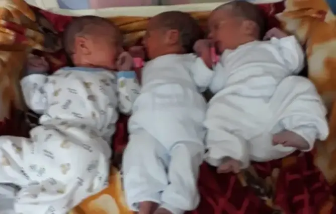 أمّ بمكناس تضع 3 توائم.. وفرحة الأسرة يكدرها الفقر