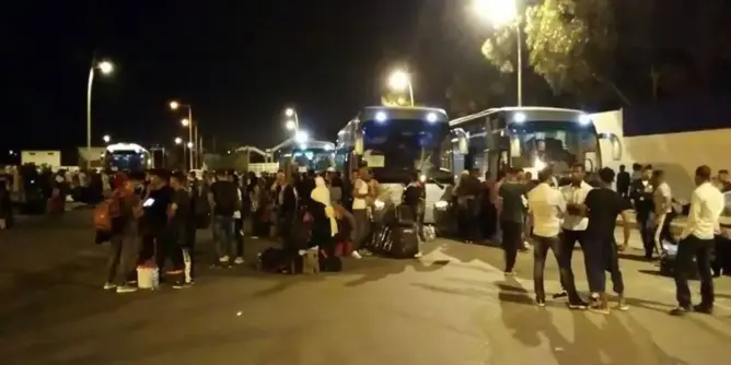 قبل العيد .. لجنة طلابية توفر النقل لأزيد من 1500 طالب نحو زاكورة