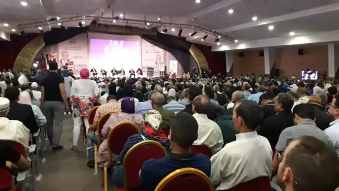 في مهرجان حاشد.. الاستقلاليون يخلدون الذكرى الـ45 لوفاة زعيمهم التاريخي