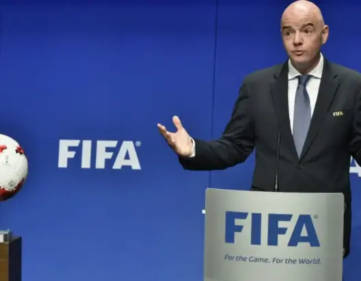 “الفيفا” يهنئ ليفربول الإنجليزي ويتجاهل التتويج “الممنوح” للترجي