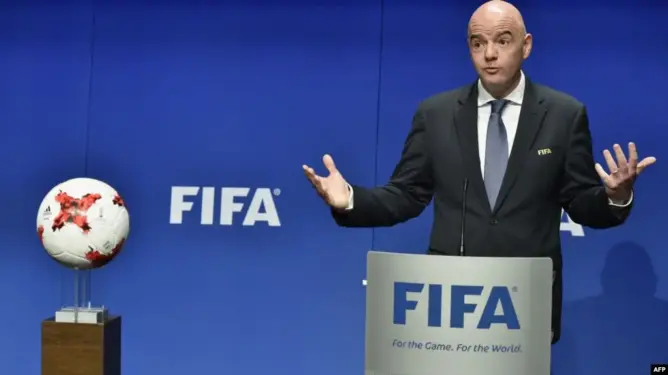 “الفيفا” يهنئ ليفربول الإنجليزي ويتجاهل التتويج “الممنوح” للترجي