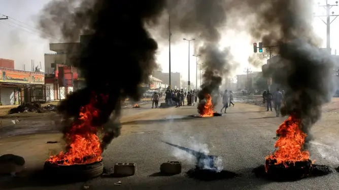 هيئات مغربية وعربية تدين مجزرة الخرطوم وترفض الاعتراف بالانقلاب العسكري