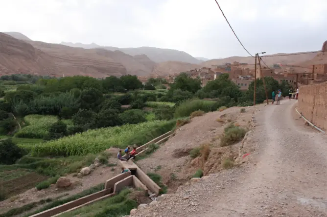قرية “أيت مراو” ضواحي تنغير.. جنة “وراء الشمس” (صور )