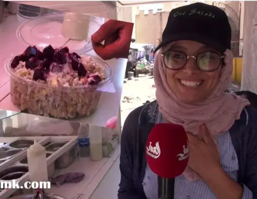 “مولات شلاضة” .. مُجازة حاربت البطالة بأطباقها الشهية بأكادير (فيديو)