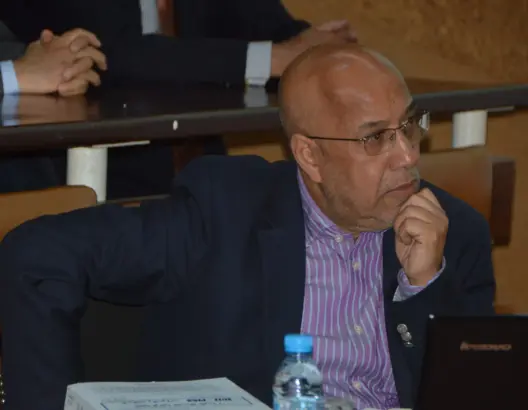 التواصل المؤسساتي ملف أمام حكومة شتنبر