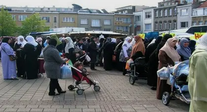 “اختطاف” بمباركة القانون.. حرمان مغاربة ببلجيكا من أطفالهم