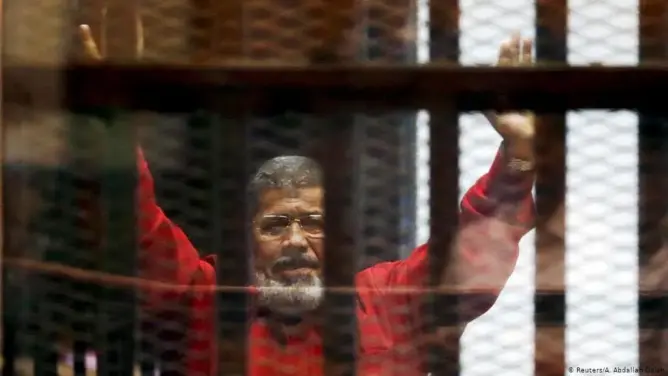 بينهم مرسي والعريان.. النيابة العامة المصرية تدرج 150 اسما على قوائم الإرهاب