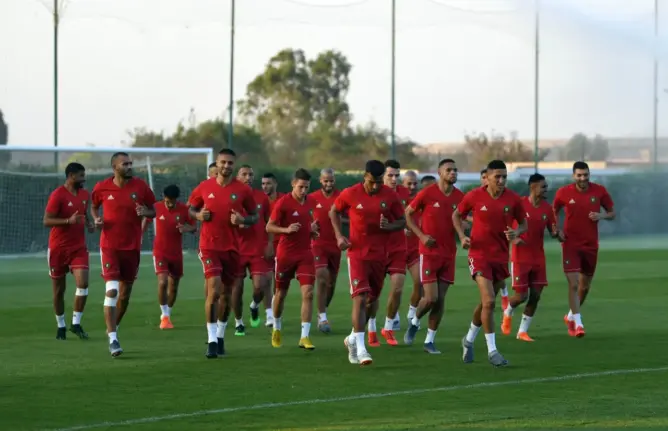 بحضور لقجع.. معنويات مرتفعة للأسود في آخر تدريب قبل لقاء البنين (صور)