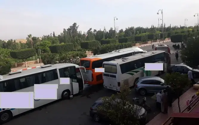 محطة “استثنائية” للحافلات تقض مضجع زوار تيزنيت ..ومسؤول يوضح