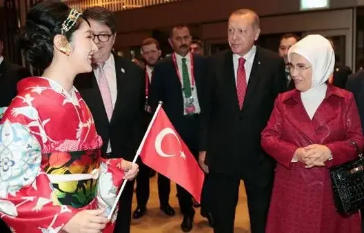 حقيبة زوجة أردوغان تثير “الغضب” بتركيا