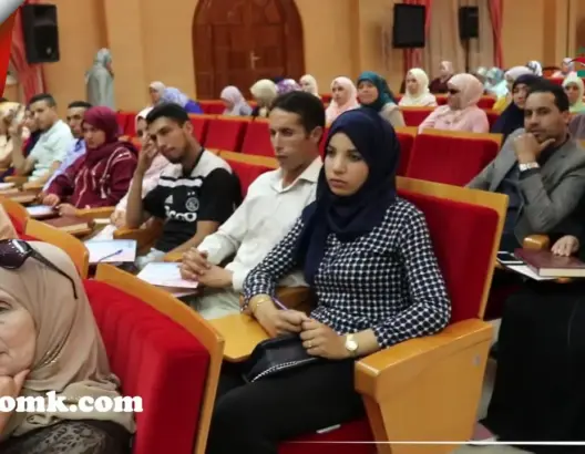 نقاش بمكناس.. لمعالجة ظاهرة التفكك الأسري (فيديو)