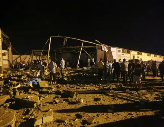 البرلمان العربي يدين حادث الهجوم على مركز إيواء مهاجرين في ليبيا