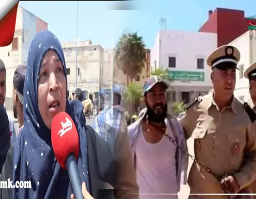 على لسان بائعين جائلين.. هذه القصة الكاملة للشاب المصفد العنق بآسفي