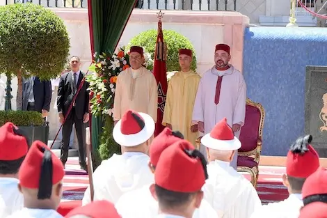 الملك محمد السادس يتلقى تهاني عيد العرش بقصر طنجة