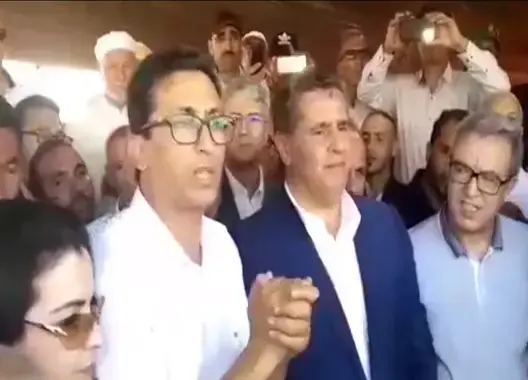 تيار بالمكتب الفيدرالي للكونغرس الأمازيغي يعلن دعمه لأخنوش
