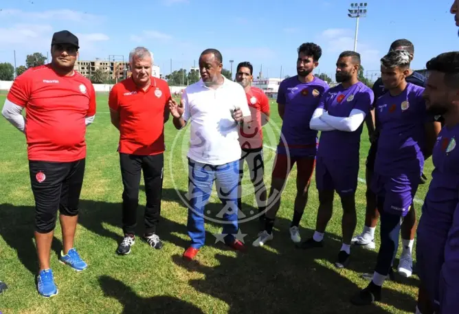بعد رحيل البنزرتي .. الوداد يختار “مانولوفيتش” مدرباً للفريق الأول