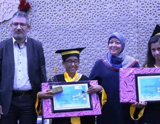الدشيرة تحتفي بنوابغها لسنة 2019.. ومحسنة تهدي تلميذتين منحة كاملة (صور)