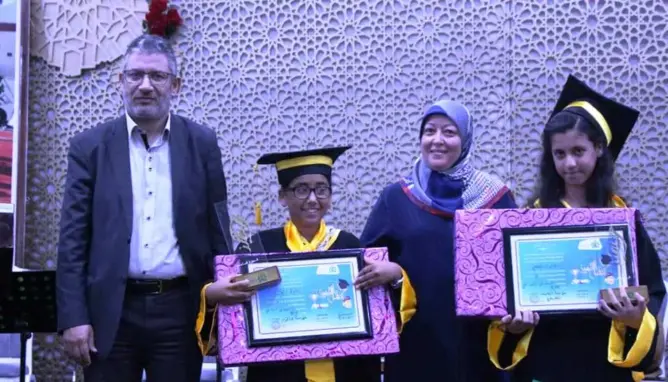 الدشيرة تحتفي بنوابغها لسنة 2019.. ومحسنة تهدي تلميذتين منحة كاملة (صور)