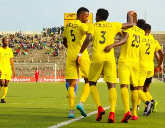 لاعبون بـ”فيتا كلوب” يفرون من الكونغو بحثا عن “الاحتراف” بالمغرب