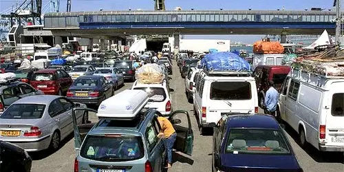شركة إسبانية تنصب على مهاجرين مغاربة ببيعهم سيارات مزورة
