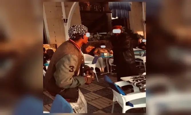 متسكعون يحولون مقاهي بالعرائش إلى “حلبات للنزال”