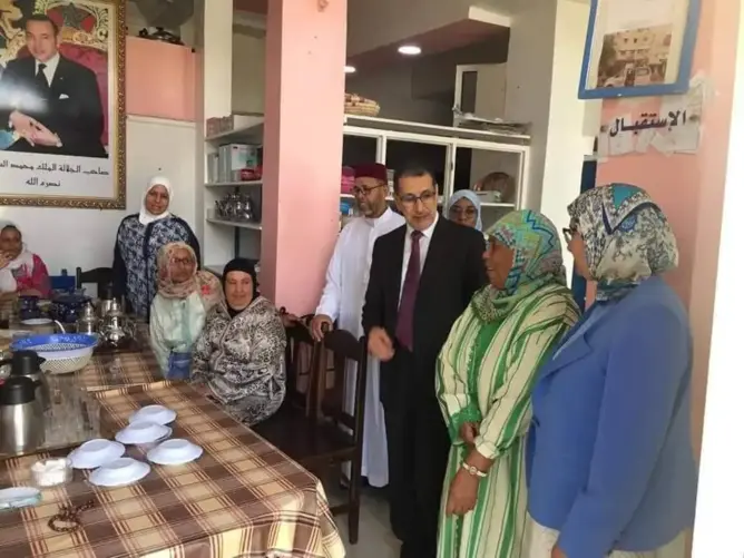 نذرت نفسها لمساعدة مرضى السرطان.. العثماني يزور “مي خديجة”