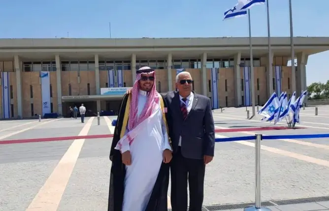 بعد زيارته لإسرائيل .. مدون سعودي: كُنت وكأني في الجنة (فيديو)