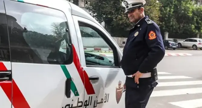 عدم الامتثال وتعنيف رجل شرطة يقود إلى توقيف شخص ووالده