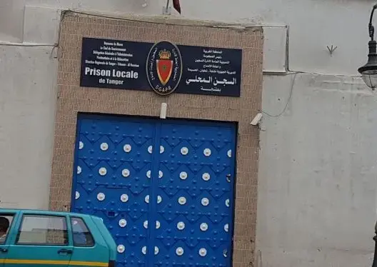 معتقل يفر من سجن طنجة بشكل “هوليودي” .. والتامك يفتح تحقيقا