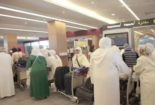 استياء عارم وسط حجاج مغاربة بسبب تأخر طائرة “لارام” 4 ساعات