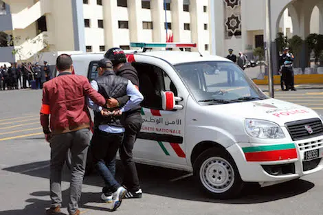 مختل عقليا بالبيضاء يقتحم مسجدا بالسلاح الأبيض.. والأمن يتدخل
