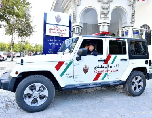 إلياس.. طفل يتحدى إعاقته لولوج الأمن وشرطة فاس تحتفي به (صور)