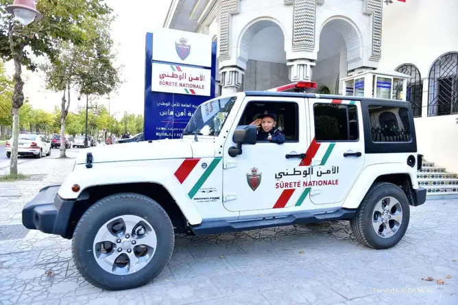 إلياس.. طفل يتحدى إعاقته لولوج الأمن وشرطة فاس تحتفي به (صور)