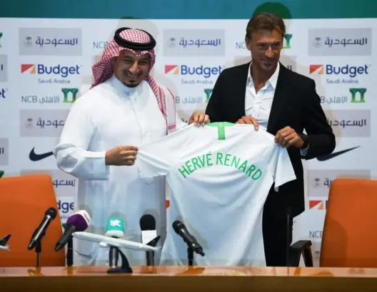 رونار يضع التأهل لنهائيات كأس العالم 2022 ضمن أولى أهدافه