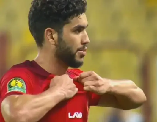 جماهير الأهلي المصري تطالب برحيل المغربي وليد أزارو