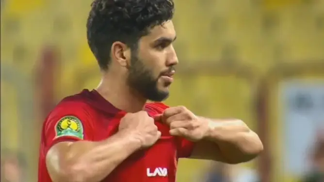 جماهير الأهلي المصري تطالب برحيل المغربي وليد أزارو