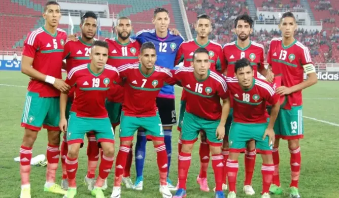 التعادل يحسم الشوط الأول من مباراة المغرب والجزائر