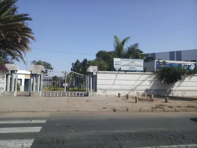 مركز للتكوين المهني بالبيضاء دون كهرباء ولا كراسي.. والطلبة يعانون