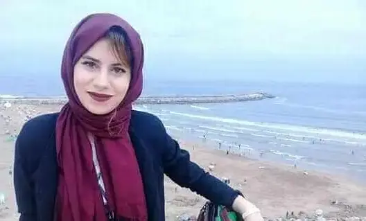 امرأة قادرة على الارتفاع