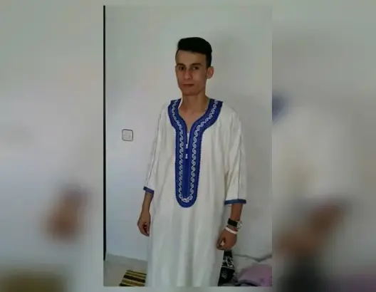 السرطان يحرم تلميذا بتطوان من متابعة دراسته الجامعية.. وأسرته تناشد المحسنين