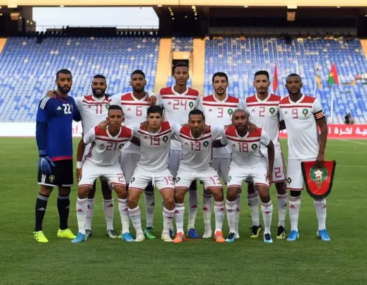 المنتخب المغربي يشد الرحال للجزائر .. عموتة وكتيبته جاهزون للقمة