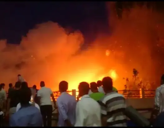 عاجل: “أسواق السلام” بطنجة تنجو من كارثة.. وأسباب الحريق مجهولة