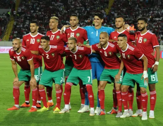 خليلوزيتش يتابع رفقة الأسود مباراة الأولمبي المغربي ونظيره المالي (صور)
