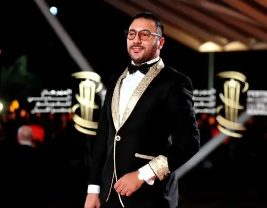 من الكوميديا إلى التقديم.. إيكو يصور حلقات برنامج تلفزيوني بدوزيم