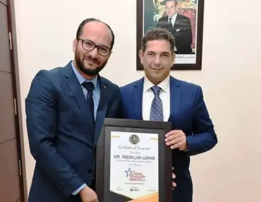 أمزازي يخصص استقبالا رسميا لأستاذ تُوج كـ”أفضل معلم في العالم”