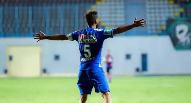 بعد الفور على النصر الليبي.. لاعبو الرجاء يقدمون التحية للجماهير التي ساندتهم بمصر (فيديو)