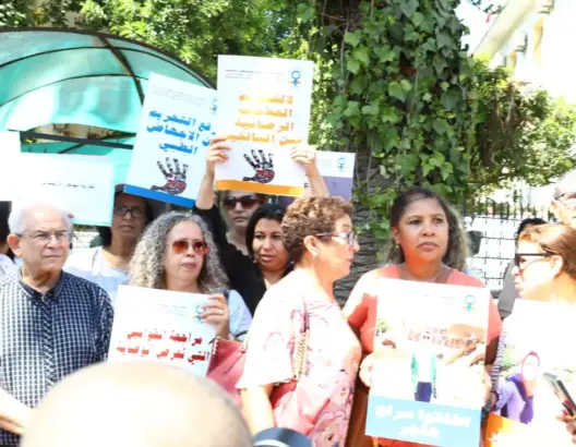 هيئات تطالب بالإفراج عن الريسوني في أولى جلسات محاكمتها (فيديو)